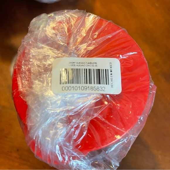 Tupperware Impressions Cups with lids - Picture 4 of 4